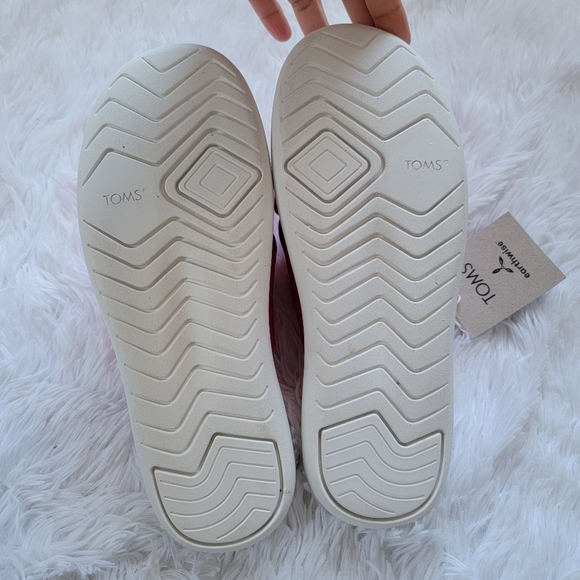 🔥SALE🔥 TOMS Women's, Alpargata Crossover Hot Pink Sandal size 8.5 - Picture 10 of 10